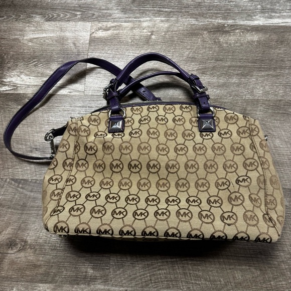 Michael Kors Calista Large Satchel Purse - Picture 7 of 8